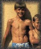 These are real gung ho barge boys from way back!